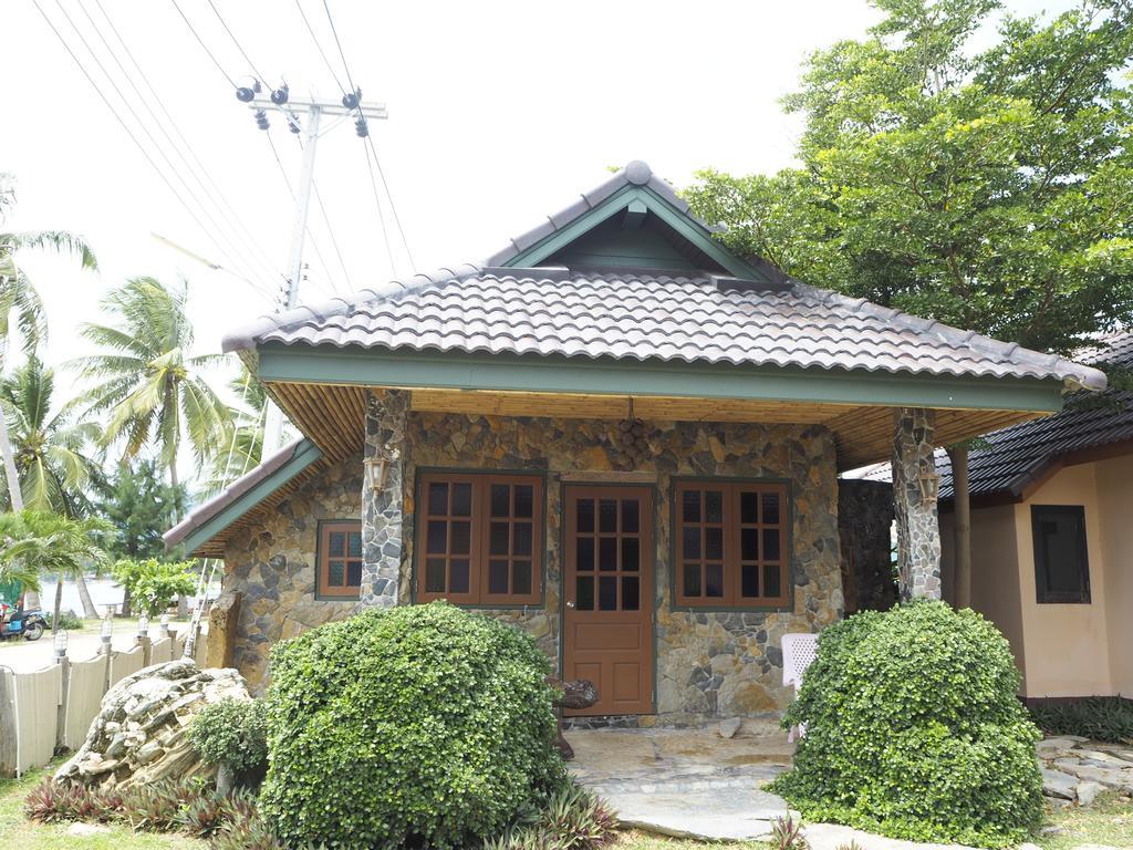 Needa Rock Resort Khanom Kültér fotó