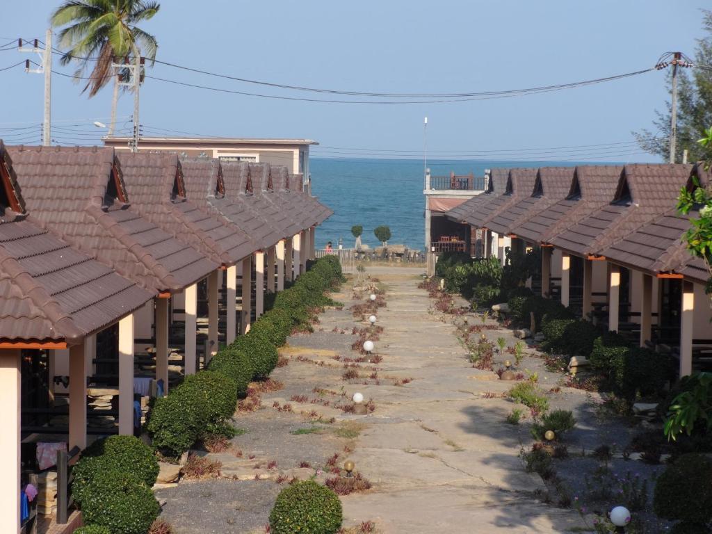 Needa Rock Resort Khanom Kültér fotó